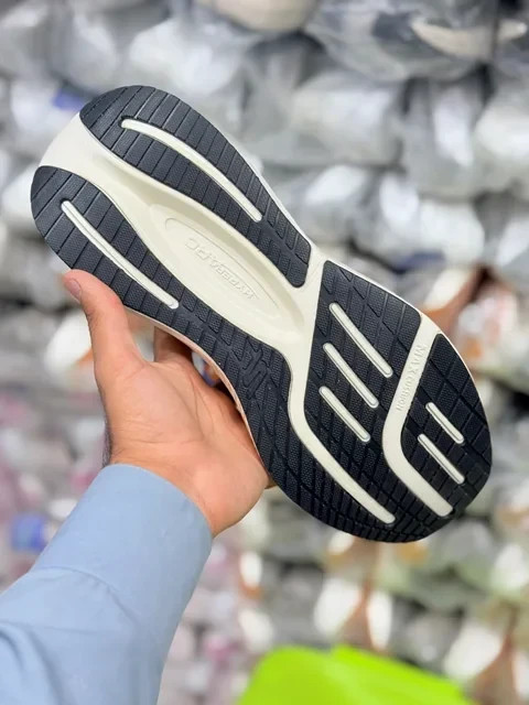 کفشی طبی اسکیچرز اسلیپ اومو مسترکوالیتی/سایز 40 الی 45/ Skechers Slip-ins Uomo/ فروش عمده و تک