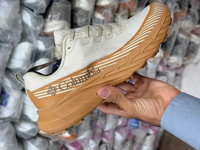کتونی طبیعت گردی کلمبیا ضدآب/سایز 40 الی 45/Columbia GORE-TEX/ فروش عمده و تک