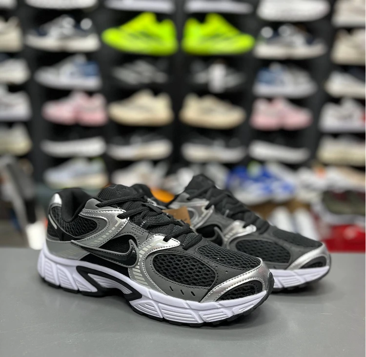 کتونی نایک V5 RNR مسترکوالیتی / سایز 37 الی 45 / Nike V5 RNR / فروش عمده و تک