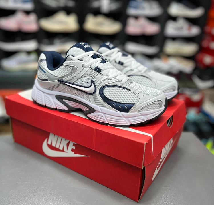 کتونی نایک V5 RNR مسترکوالیتی / سایز 37 الی 45 / Nike V5 RNR / فروش عمده و تک