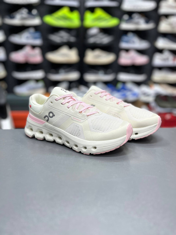 کتونی آن رانینگ کیوسی کلودرانر 2 مسترکوالیتی/On Running Cloudrunner 2/سایز 37 الی 45/ فروش عمده و تک