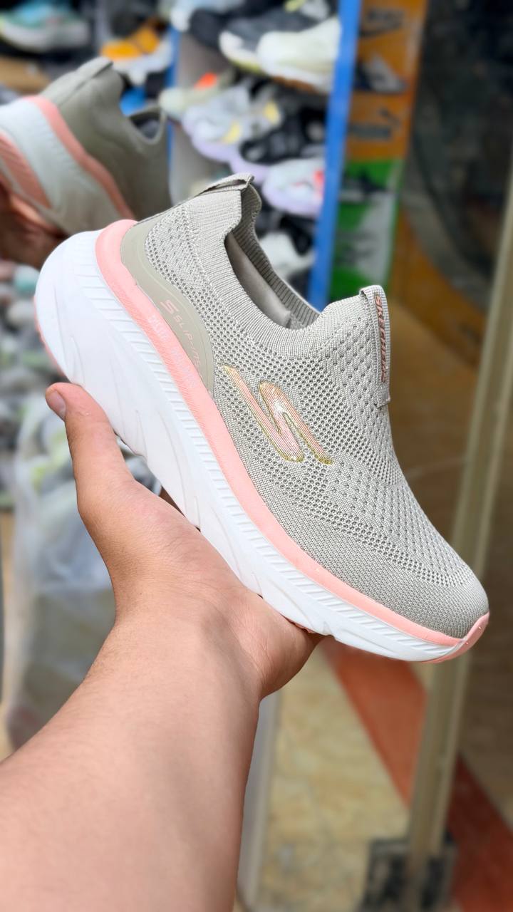 کتونی طبی اسکیچرز اسلیپ اینز بدون بند مسترکوالیتی /Skechers Slip-ins/ سایز 37 الی 40/ فروش عمده و تک