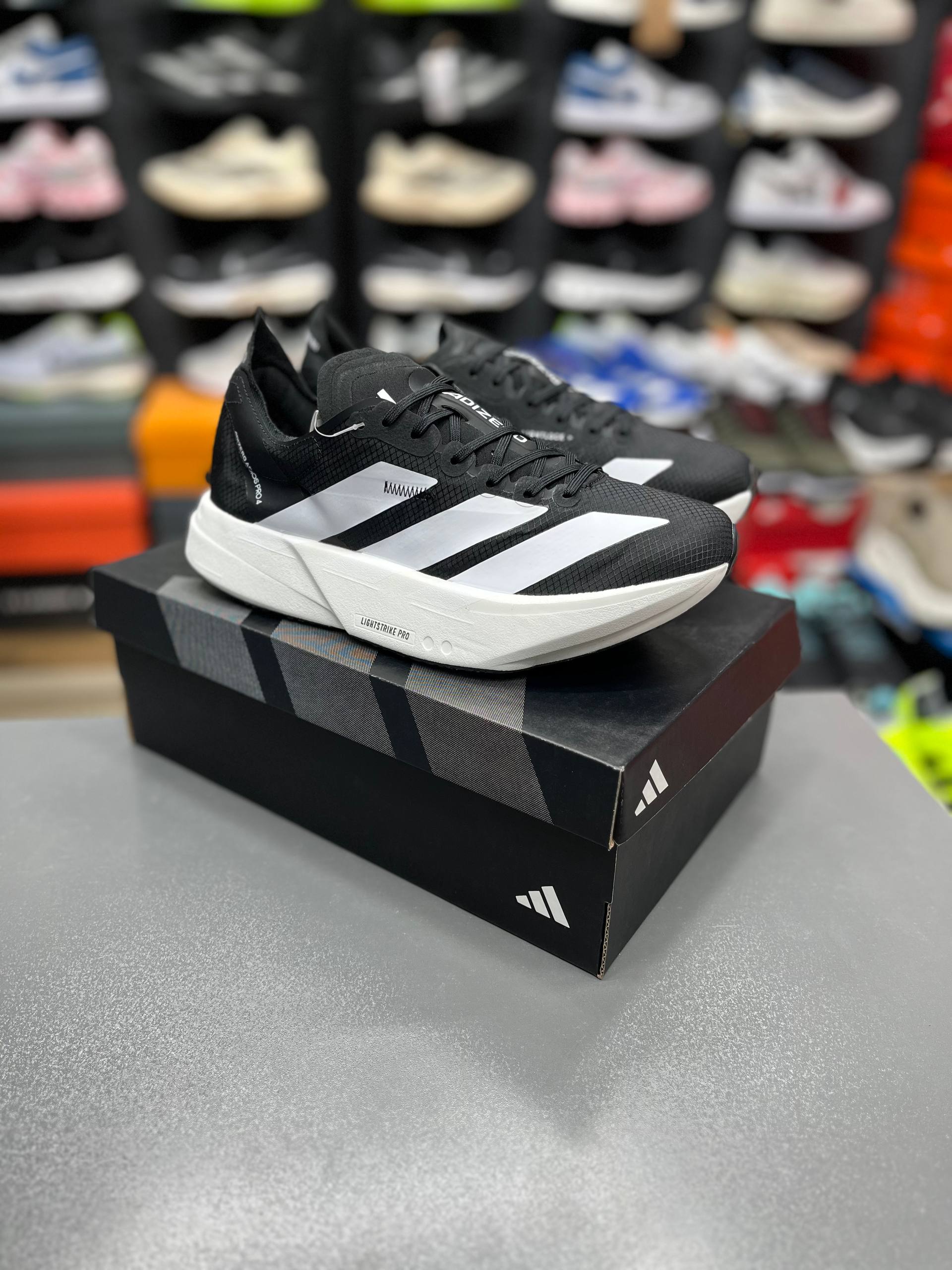 کتونی آدیداس آدی زیرو ادیوس پرو 4 مسترکوالیتی/سایز 40 الی 45/Adidas Adizero Adios Pro 4/ فروش عمده و تک