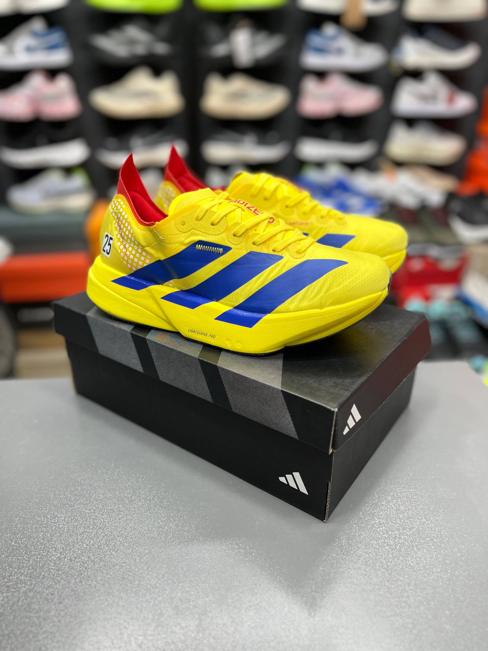 کتونی آدیداس آدی زیرو ادیوس پرو 4 مسترکوالیتی/سایز 40 الی 45/Adidas Adizero Adios Pro 4/ فروش عمده و تک