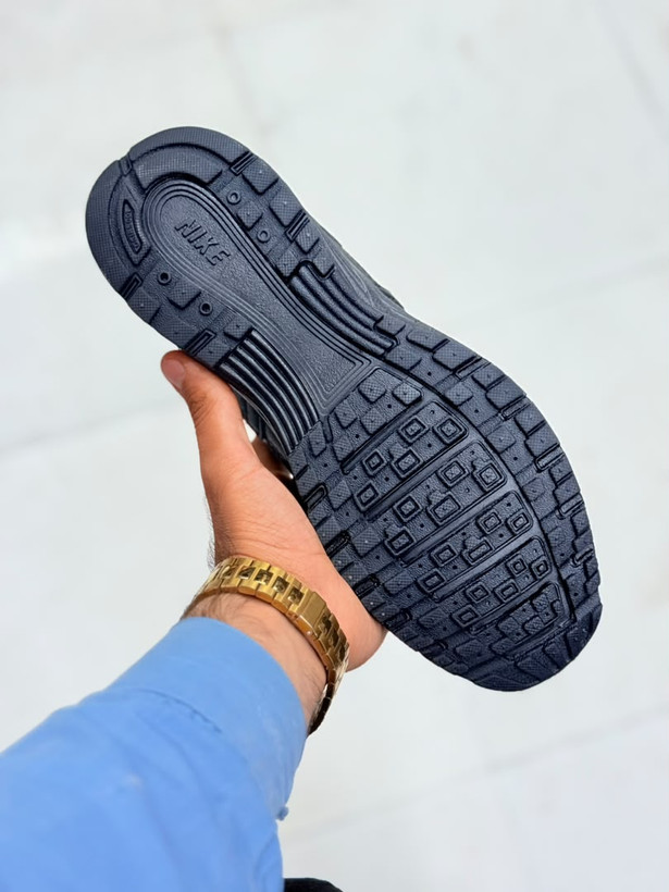 کتونی مسترکوالیتی نایک P-6000 مناسب پیاده روی و استفاده روزانه / سایز 40 الی 45/Nike P-6000 / فروش عمده و تک