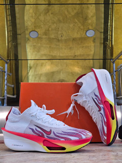 کتونی نایک آلفافلای ۳ مسترکوالیتی / سایز 40 الی 45/Nike Alphafly 3 / فروش عمده و تک