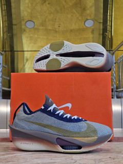 کتونی نایک آلفافلای ۳ مسترکوالیتی / سایز 40 الی 45/Nike Alphafly 3 / فروش عمده و تک