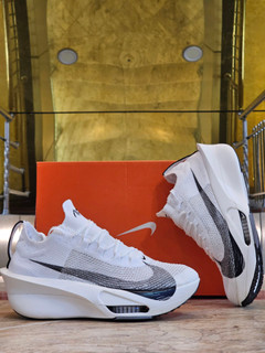 کتونی نایک آلفافلای ۳ مسترکوالیتی / سایز 40 الی 45/Nike Alphafly 3 / فروش عمده و تک
