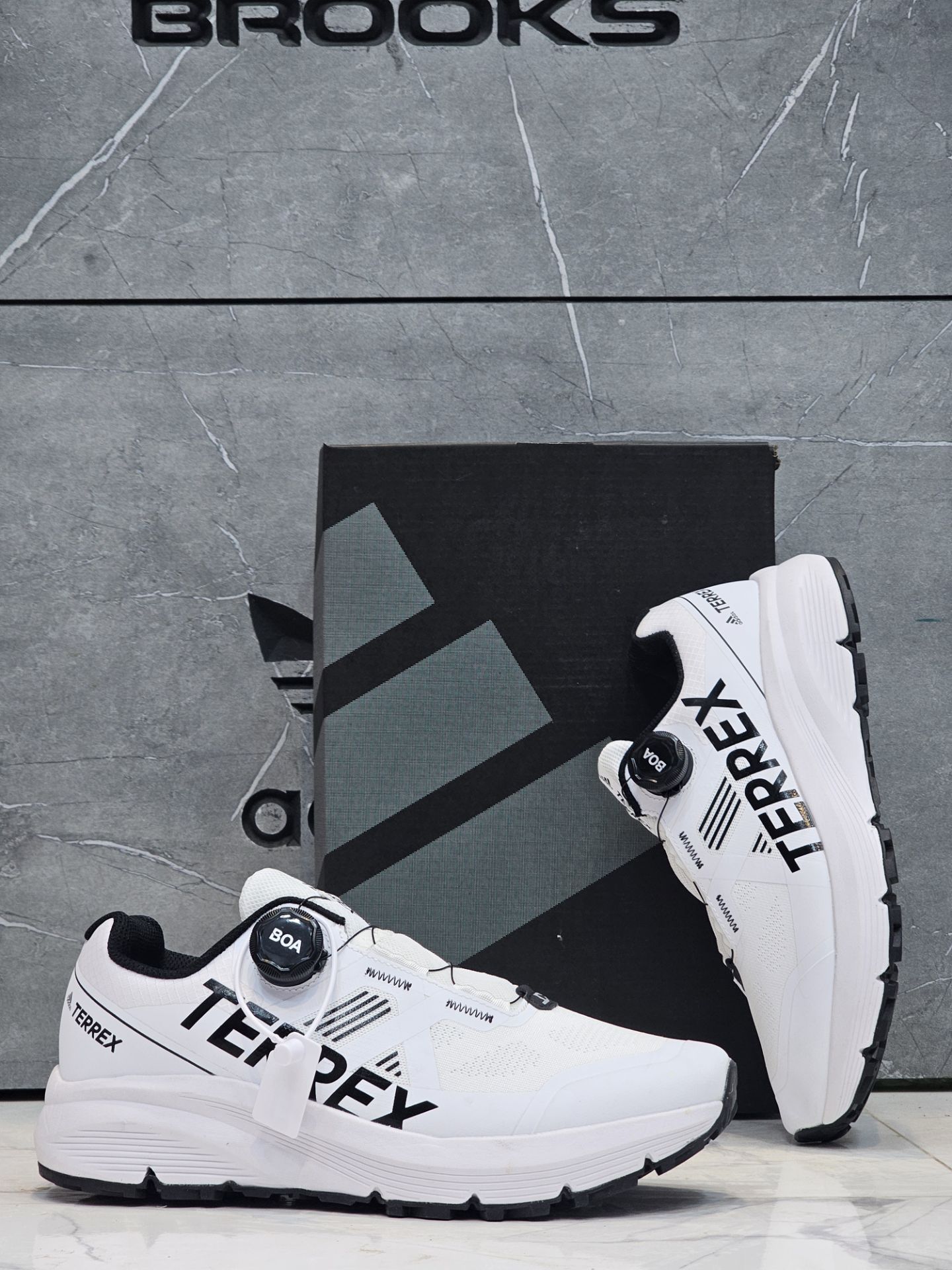 کتونی آدیداس ترکس با بند دیسکی مسترکوالیتی /سایز 40 الی 44/Adidas Terrex BOA/ فروش عمده و تک