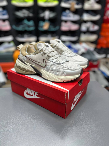 کتونی رانینگ نایکی وی تو کی مسترکوالیتی /سایز 37 الی 45/Nike V2k/ فروش عمده و تک
