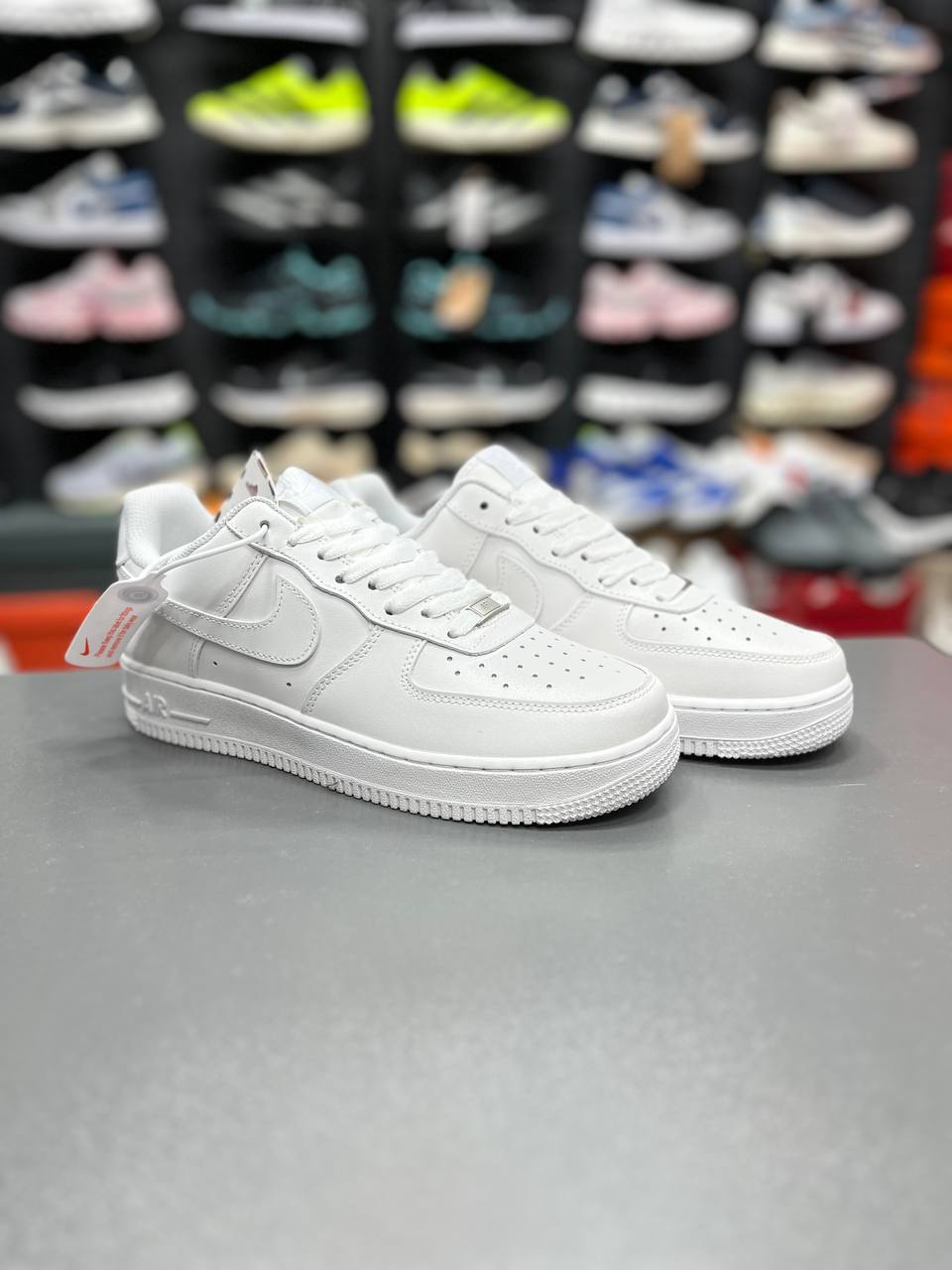 کتونی نایک ایرفورس مسترکوالیتی /Nike Air Force/ست زنانه مردانه/37 تا 45/ فروش عمده و تک