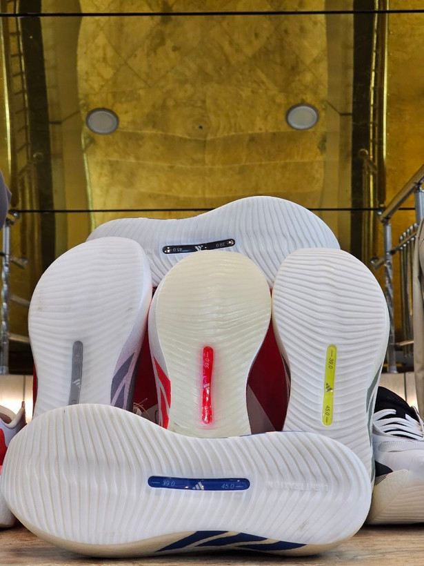 کتونی آدیداس هایپربوست اج مسترکوالیتی/سایز 40 الی 45/adidas HyperBoost Edge/ فروش عمده و تک