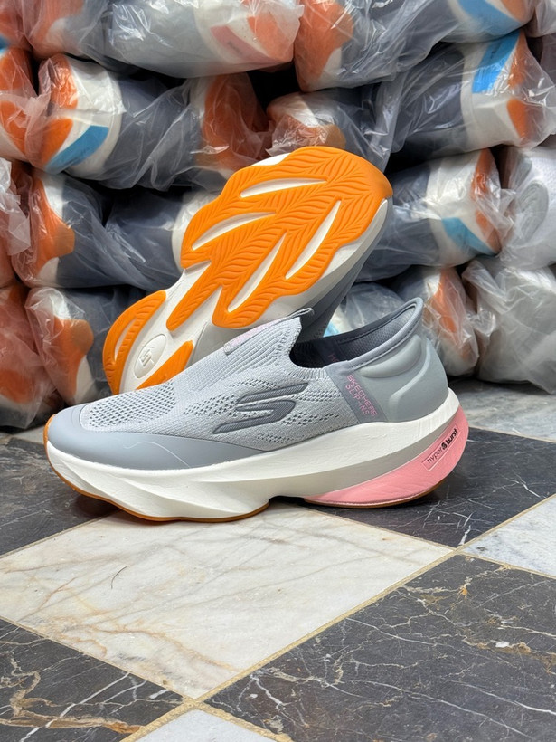کتونی مسترکوالیتی اسکیچرز هایپر برست بدون بند/سایز 37 الی 40 /Skechers Hyper Burst/ فروش عمده و تک
