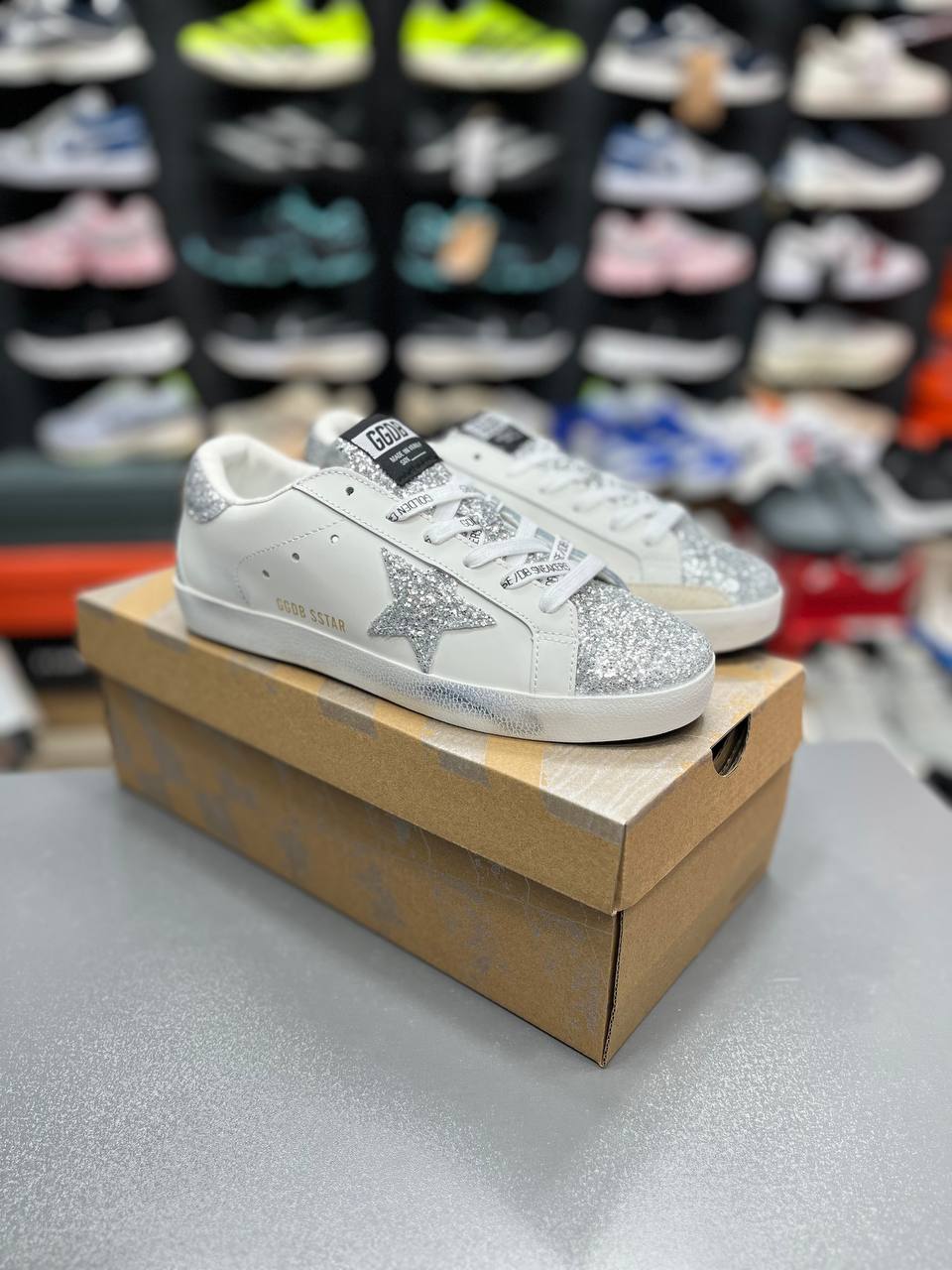 کتونی گلدن گوس سوپراستار مسترکوالیتی/سایز 37 الی 40/Golden Goose Super-Star / فروش عمده و تک