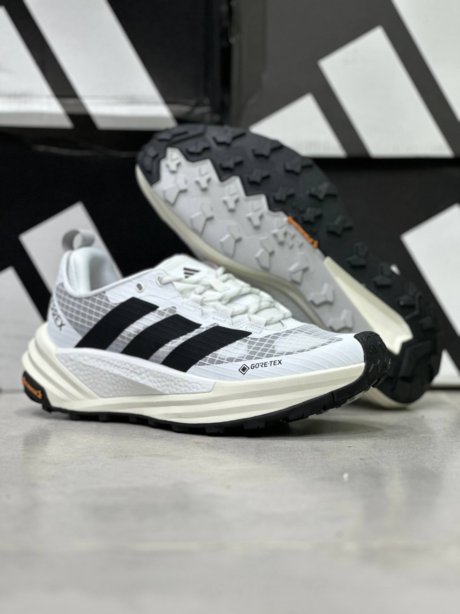 کتونی آدیداس ترکس مسترکوالیتی /سایز 40 الی 45/Adidas Terrex Free Hiker/ فروش عمده و تک