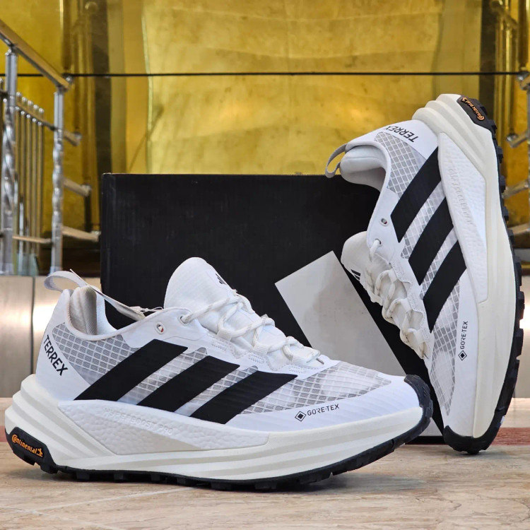 کتونی آدیداس ترکس مسترکوالیتی /سایز 40 الی 45/Adidas Terrex Free Hiker/ فروش عمده و تک